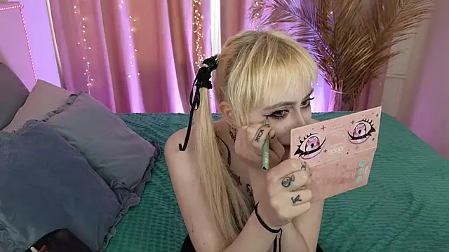 rraffaellka online show from 28, 5, 2026