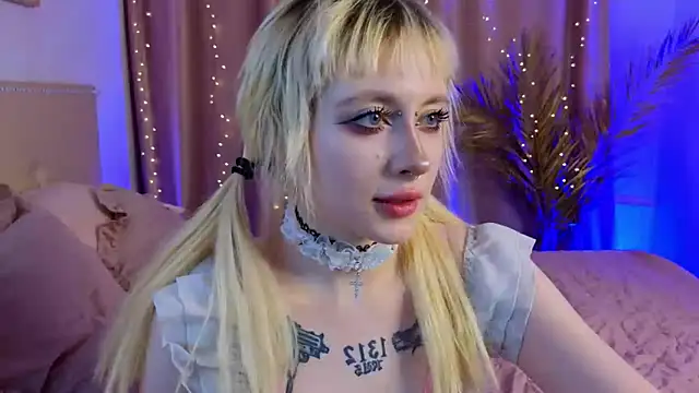 rraffaellka online show from 9, 4, 2026