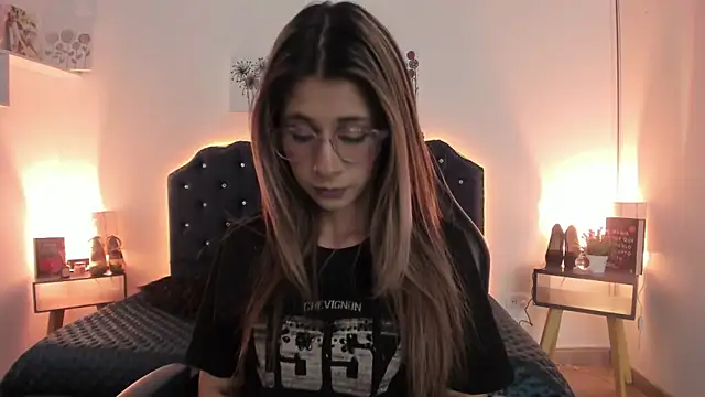 Snapshot of SaraRoadess chatting on 25, 2, 2026 SaraRoadess online show from 25, 2, 2026