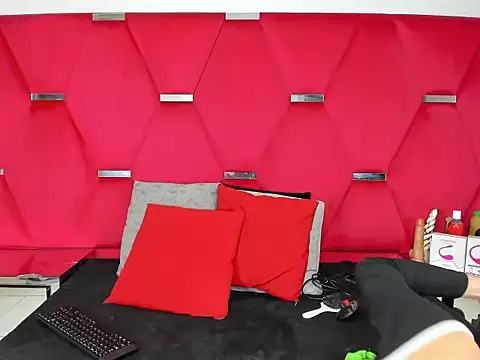 Alicee Grey online show from 3, 3, 2026