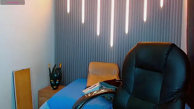 Julian Smith21 online show from 26, 3, 2026