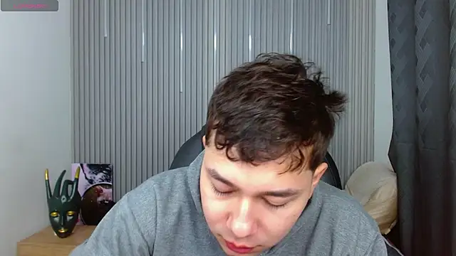 Snapshot of Julian_Smith21 chatting on 21, 6, 2026 Julian Smith21 online show from 21, 6, 2026