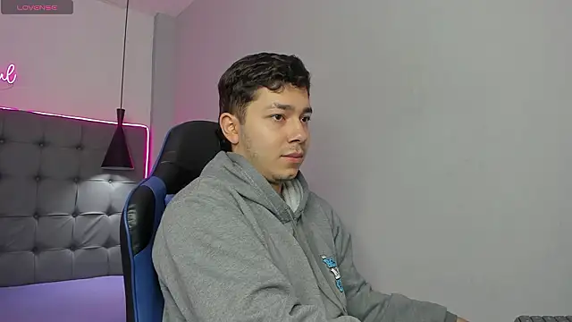 Julian Smith21 online show from 27, 2, 2026