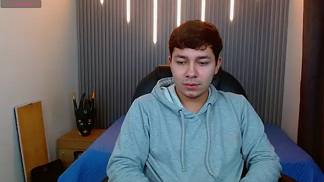 Julian Smith21 online show from 25, 3, 2026