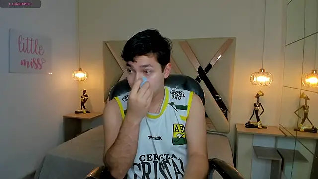 Julian Smith21 online show from 18, 3, 2026