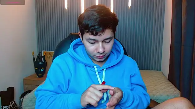 Julian Smith21 online show from 4, 4, 2026