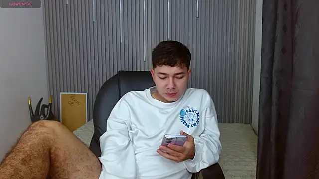 Snapshot of Julian_Smith21 chatting on 23, 6, 2026 Julian Smith21 online show from 23, 6, 2026