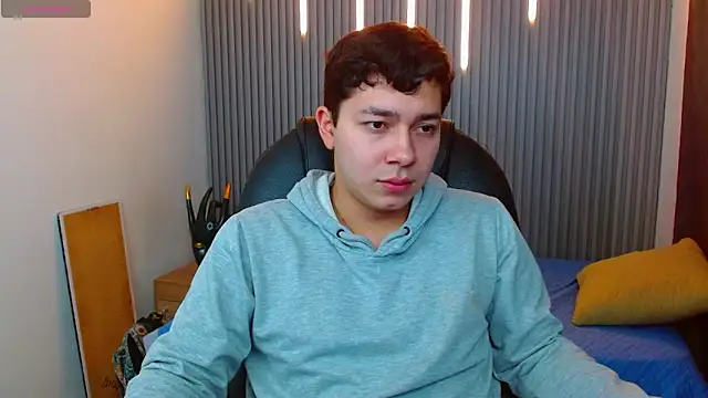 Julian Smith21 online show from 27, 3, 2026