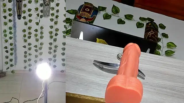 bella  funny online show from 1, 6, 2026