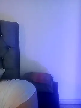 Snapshot of Little_Sweett chatting on 26, 2, 2026 Little Sweett online show from 26, 2, 2026