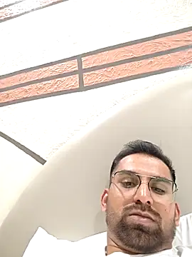 Snapshot of RonitVora chatting on 8, 3, 2026 RonitVora online show from 8, 3, 2026