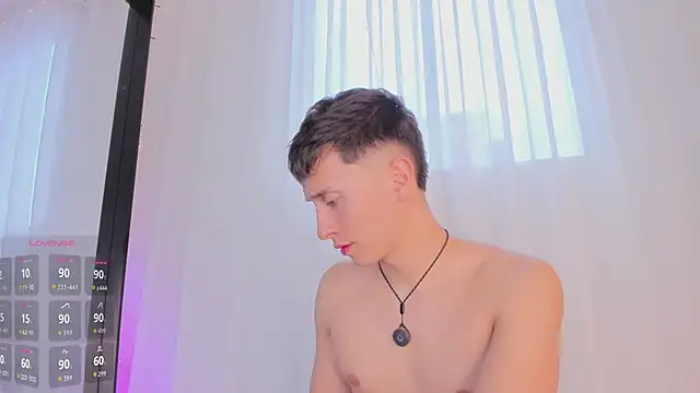 Thiago Jones1 online show from 28, 4, 2026