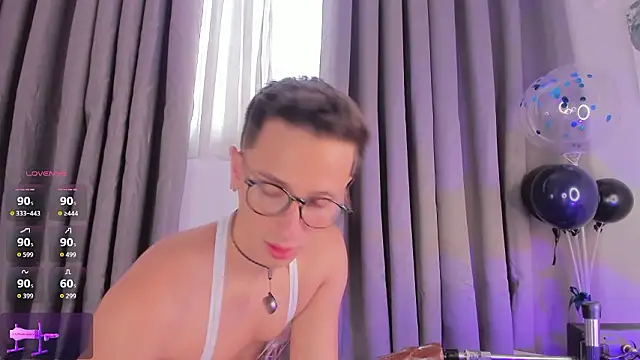 Thiago Jones1 online show from 13, 3, 2026