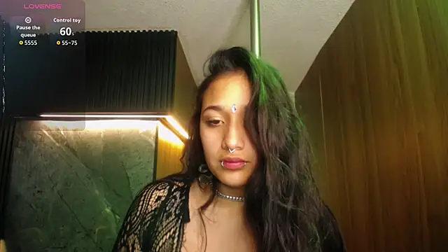 Aura cute  online show from 8, 4, 2026