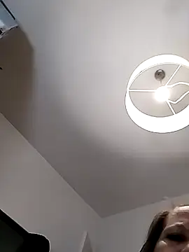 Gatitamiau40 online show from 11, 4, 2026