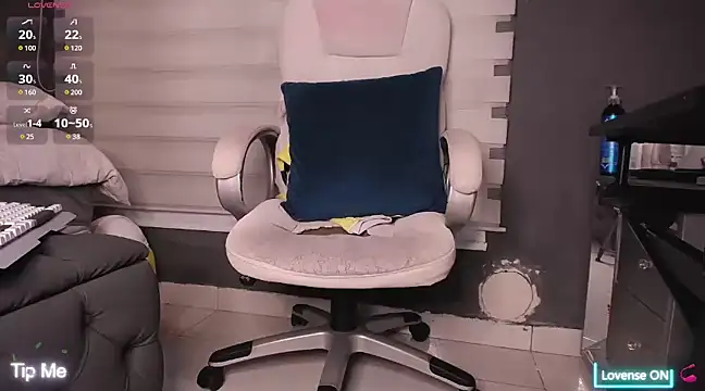 Snapshot of dirty_27cms chatting on 14, 3, 2025 dirty 27cms online show from 14, 3, 2025