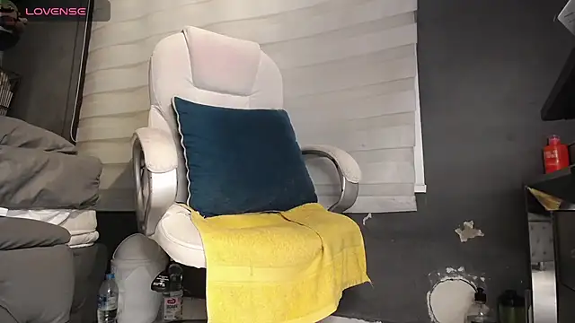 Snapshot of dirty_27cms chatting on 21, 10, 2025 dirty 27cms online show from 21, 10, 2025