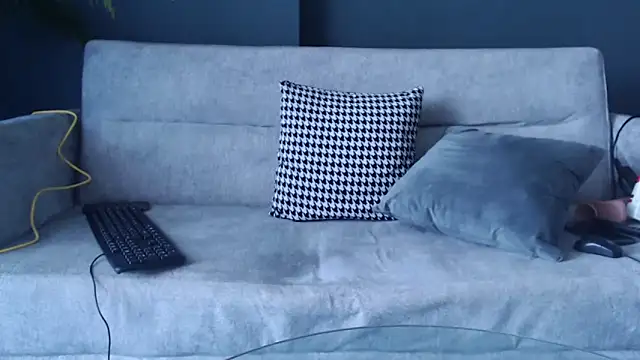 dirty 27cms online show from 28, 2, 2026