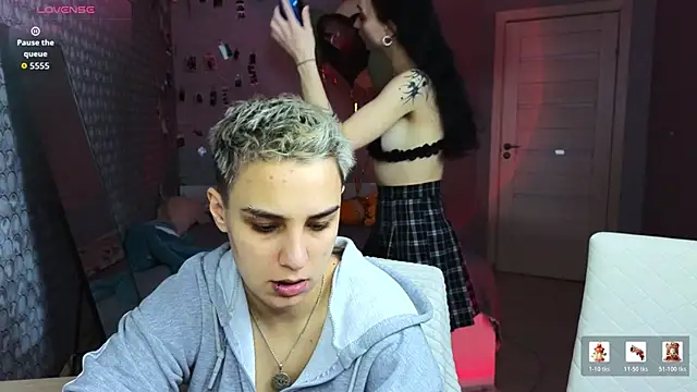 LuxuryLoverss online show from 31, 3, 2026