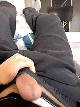 KADINDELISI34 online show from 1, 3, 2026