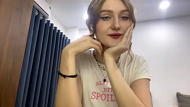 HotCheeseCake online show from 28, 2, 2026