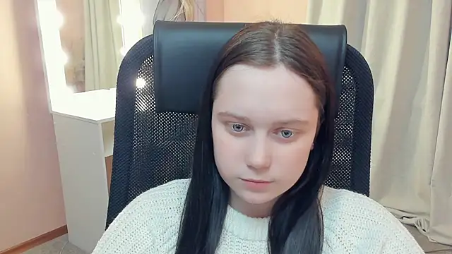 LynnaNull online show from 24, 2, 2026