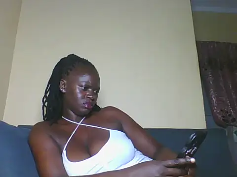 Snapshot of Lynne10 chatting on 20, 6, 2026 Lynne10 online show from 20, 6, 2026