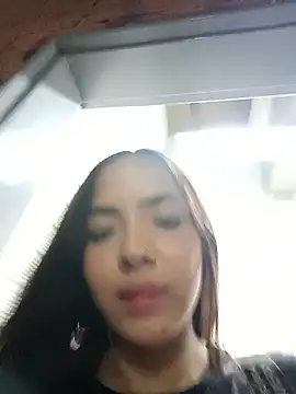 Sexy cloe outdoors online show from 27, 2, 2026