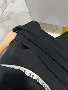 Snapshot of Vireontr1 chatting on 22, 2, 2026 Vireontr1 online show from 22, 2, 2026