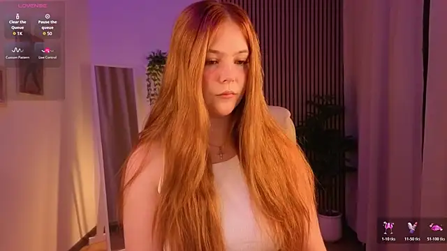 Elle Funning online show from 5, 4, 2026