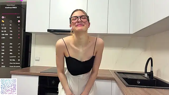 Snapshot of Carolini_i chatting on 14, 6, 2026 Carolini i online show from 14, 6, 2026