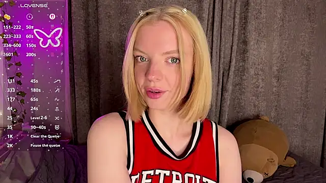 Snapshot of Marry_Sornatiko chatting on 19, 7, 2026 Marry Sornatiko online show from 19, 7, 2026
