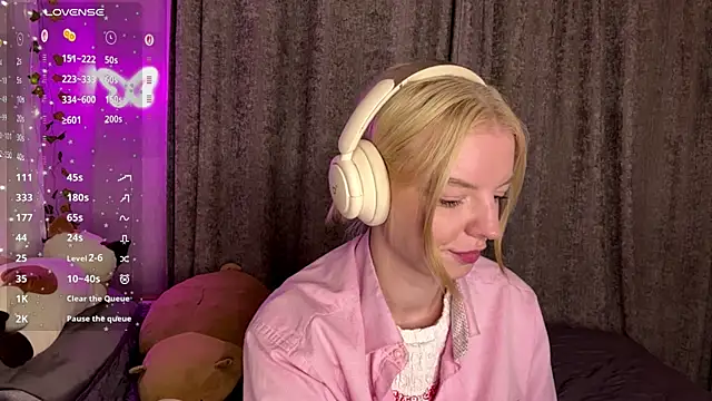 Snapshot of Marry_Sornatiko chatting on 16, 7, 2026 Marry Sornatiko online show from 16, 7, 2026