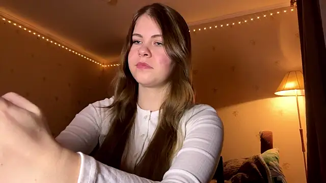 Amy Maev online show from 7, 3, 2026