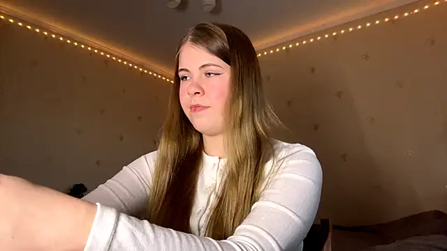 Amy Maev online show from 16, 3, 2026