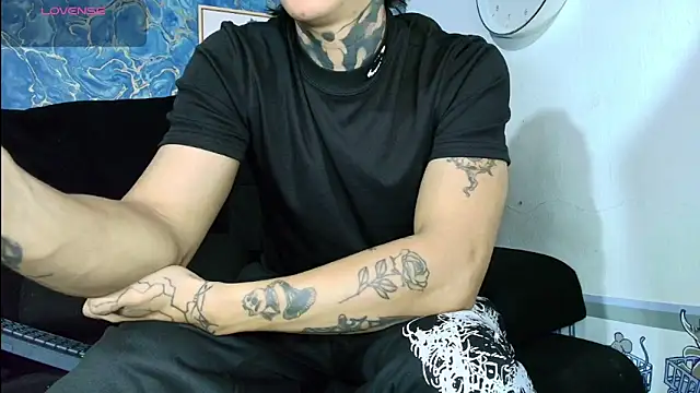 Snapshot of Tessarion_Black chatting on 9, 7, 2026 Tessarion Black online show from 9, 7, 2026