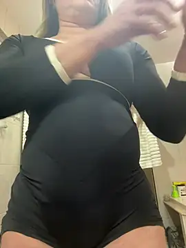 Nanda loiragostosa online show from 17, 7, 2026