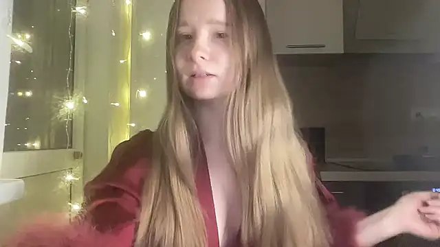 cutefoxieee online show from 14, 4, 2026