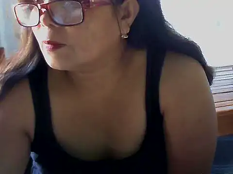 Flowerblossom123 online show from 14, 4, 2026