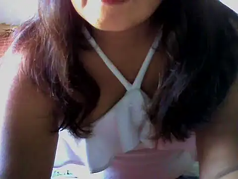 Flowerblossom123 online show from 11, 4, 2026