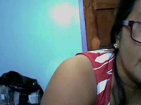 Flowerblossom123 online show from 3, 4, 2026