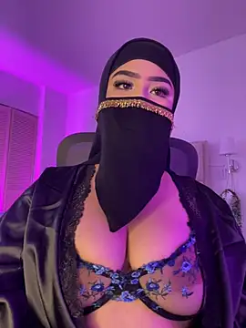Yasmin cute online show from 8, 7, 2026