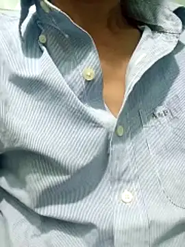 Snapshot of hungdecu chatting on 3, 3, 2026 hungdecu online show from 3, 3, 2026