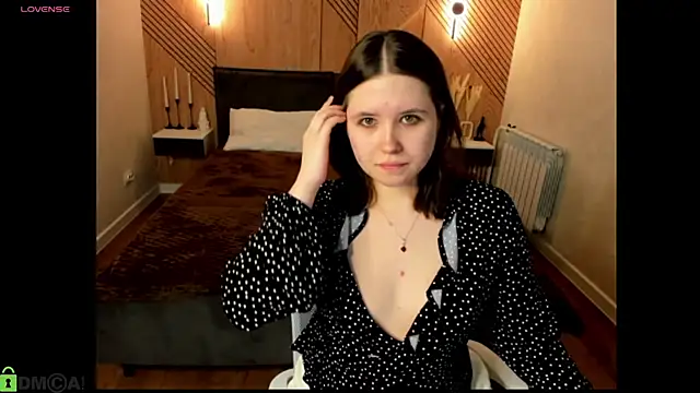 Snapshot of Li-crystal chatting on 28, 2, 2026 Li-crystal online show from 28, 2, 2026