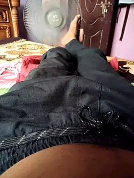 Snapshot of magicmovemen chatting on 25, 2, 2026 magicmovemen online show from 25, 2, 2026