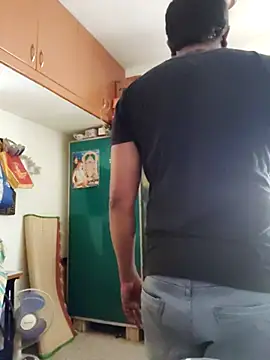 Snapshot of magicmovemen chatting on 27, 2, 2026 magicmovemen online show from 27, 2, 2026