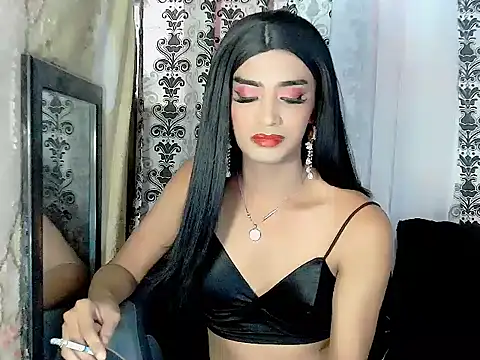 Queeny Cassandra online show from 18, 6, 2026