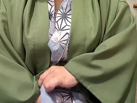 emi chan 7 online show from 10, 6, 2026