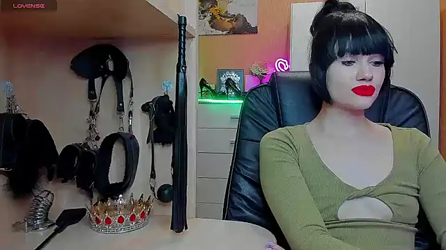 Snapshot of KristiTopxx chatting on 3, 6, 2026 KristiTopxx online show from 3, 6, 2026