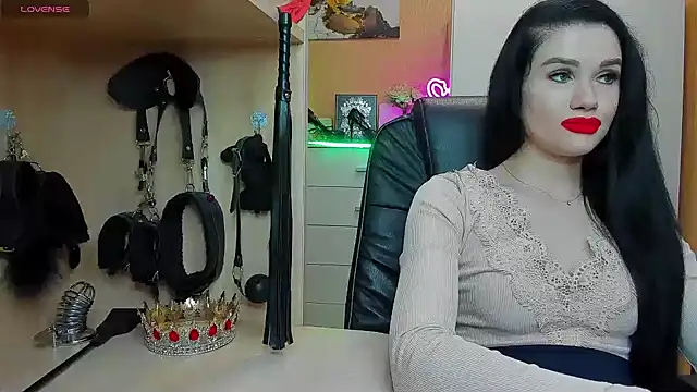 Snapshot of KristiTopxx chatting on 8, 6, 2026 KristiTopxx online show from 8, 6, 2026